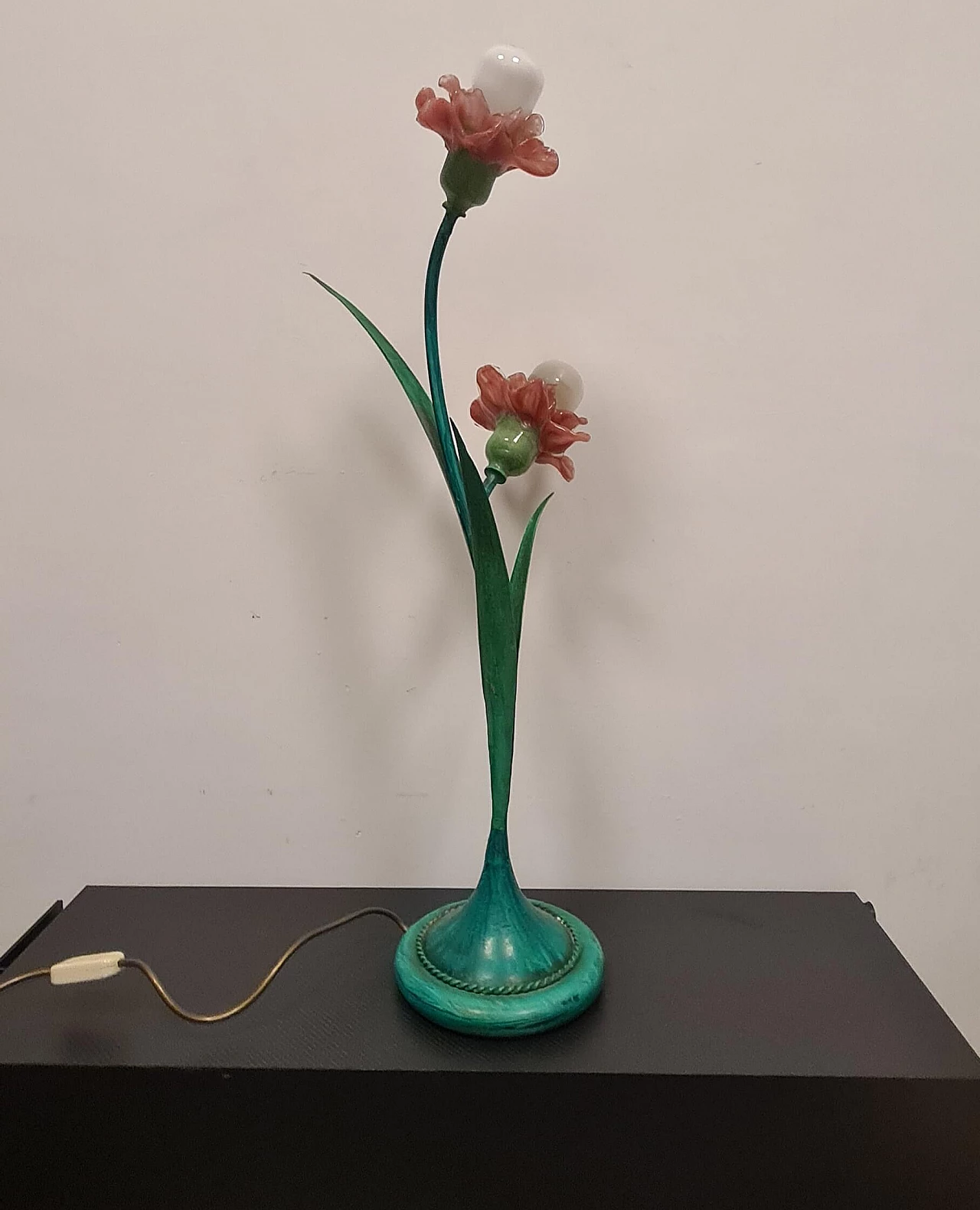 Pair of lamps with Murano glass flowers, 1980s 2