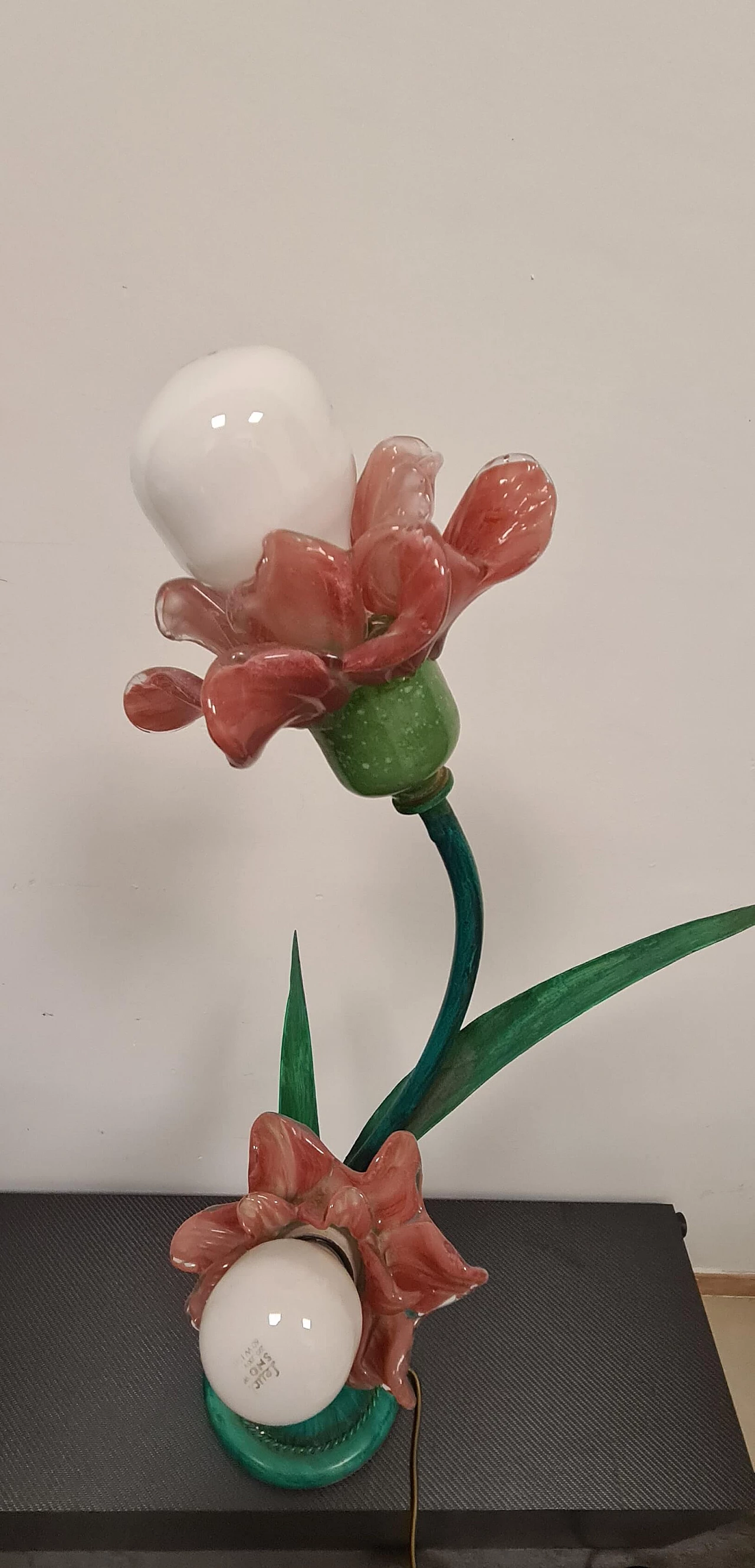 Coppia di lampade con fiori in vetro di Murano, anni '80 5