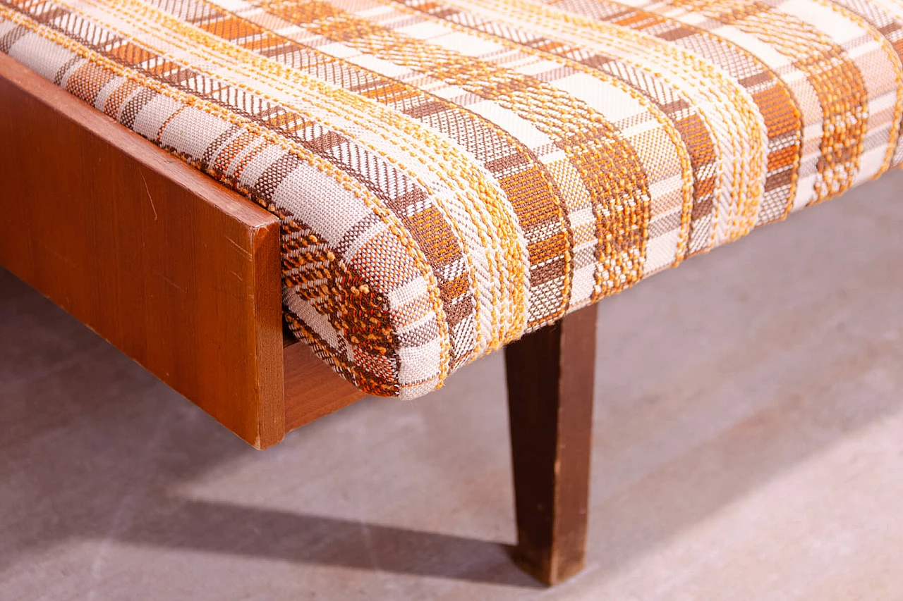 Divano letto cecoslovacco in legno impiallacciato frassino, anni '70 9