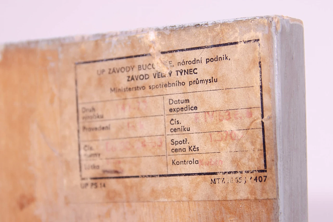 Parete attrezzata in faggio, frassino e compensato di UP Závody, anni '60 18