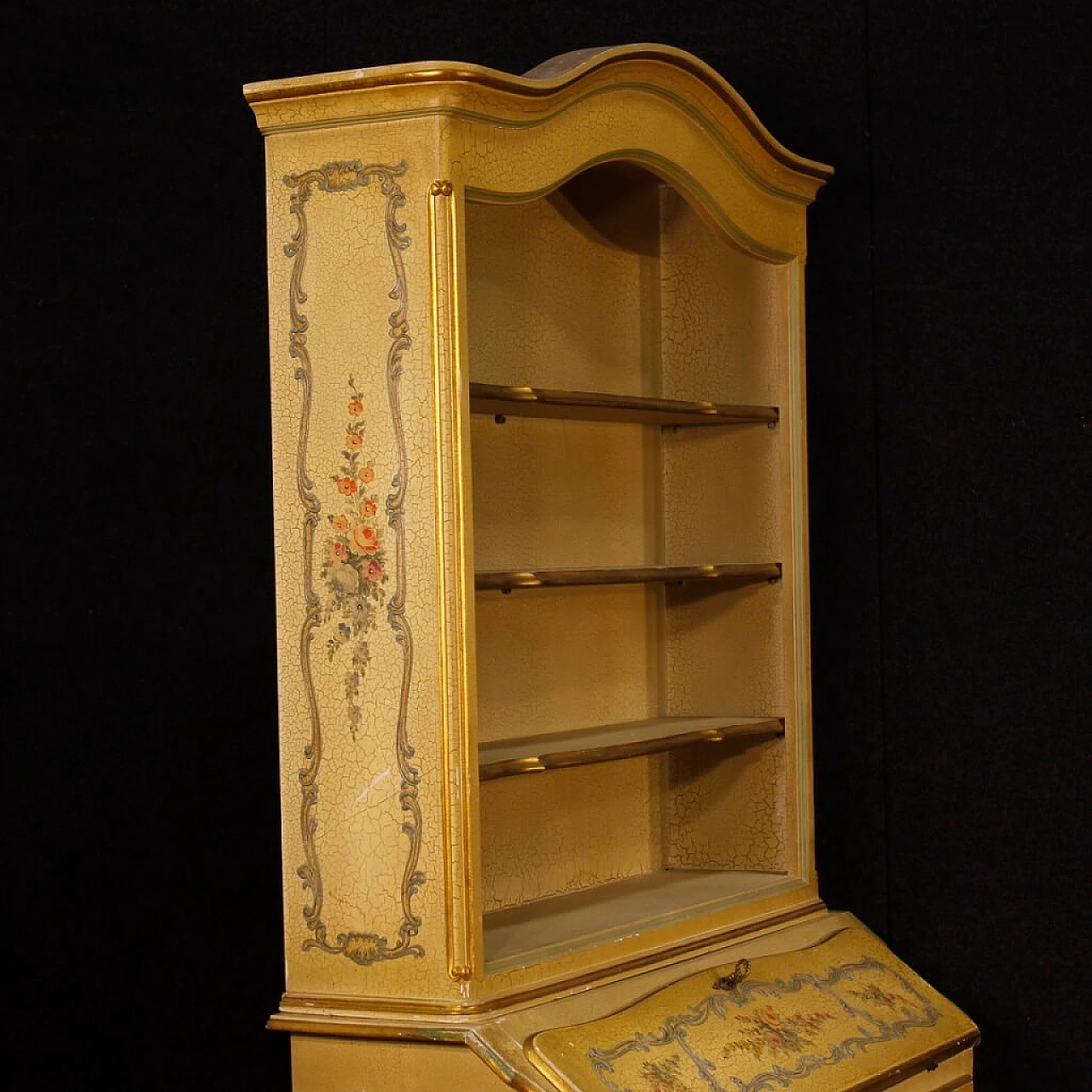 Venetian lacquered, gilded and painted wood trumeau 11