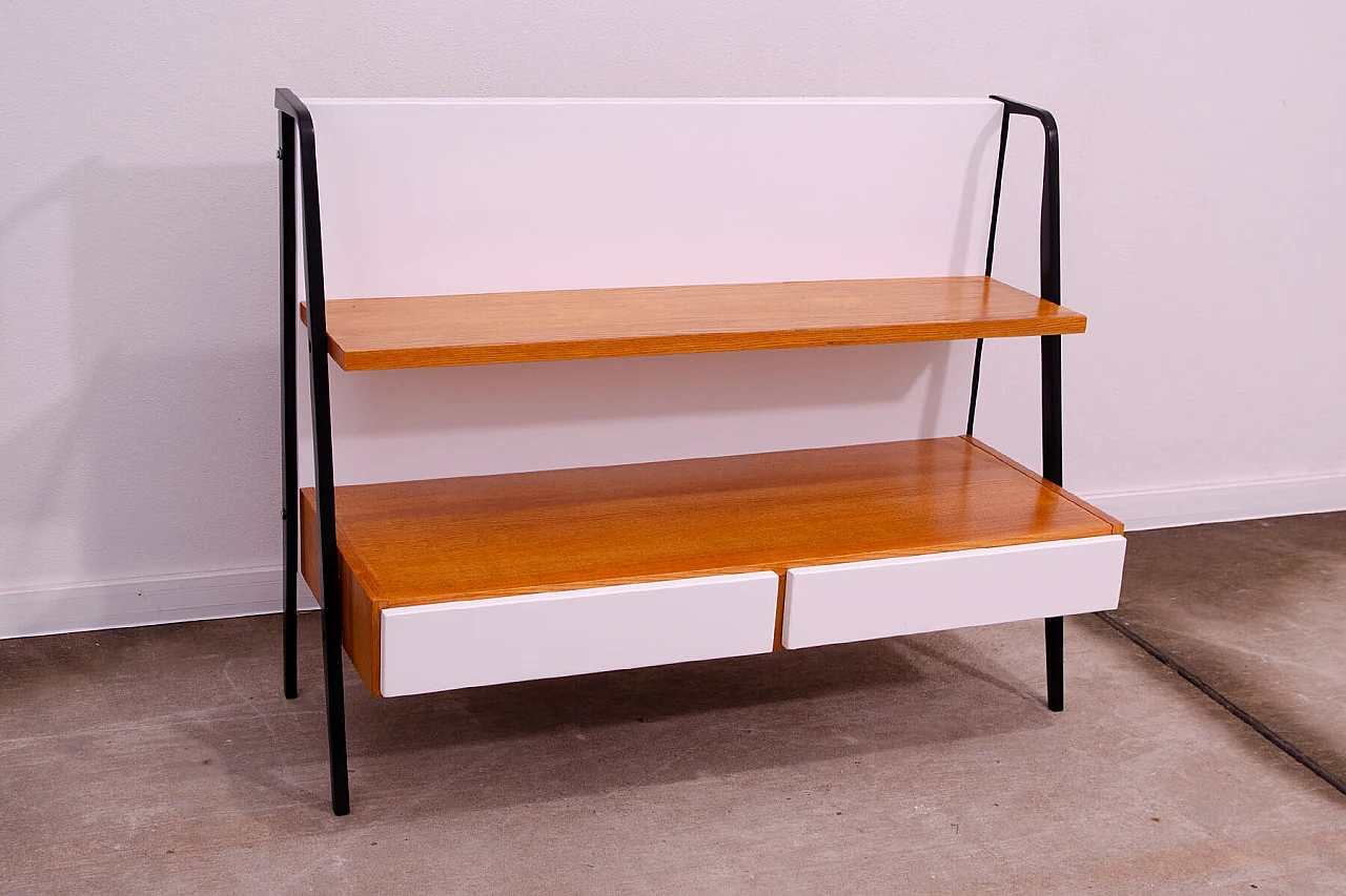 Libreria in faggio di Tatra Nabytok, anni '60 3