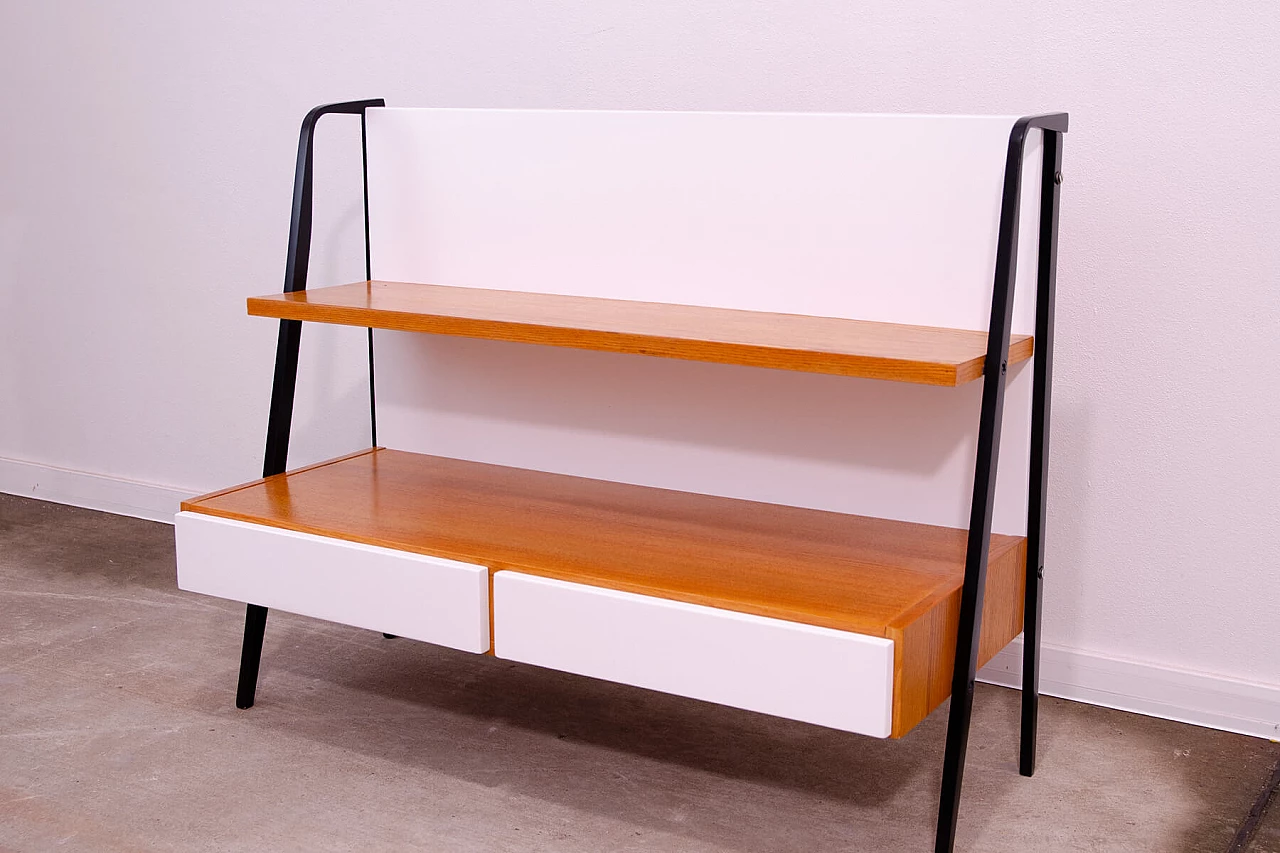 Libreria in faggio di Tatra Nabytok, anni '60 5