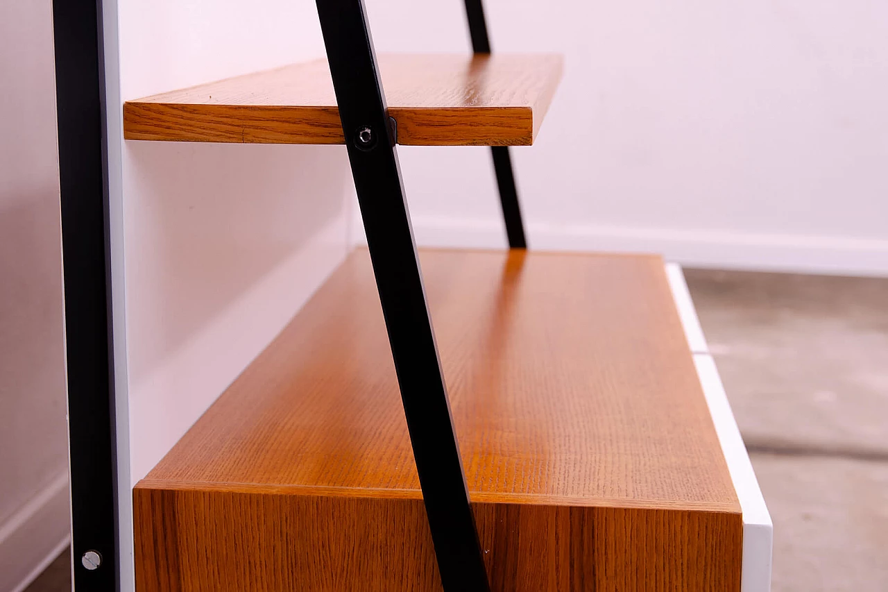 Libreria in faggio di Tatra Nabytok, anni '60 7