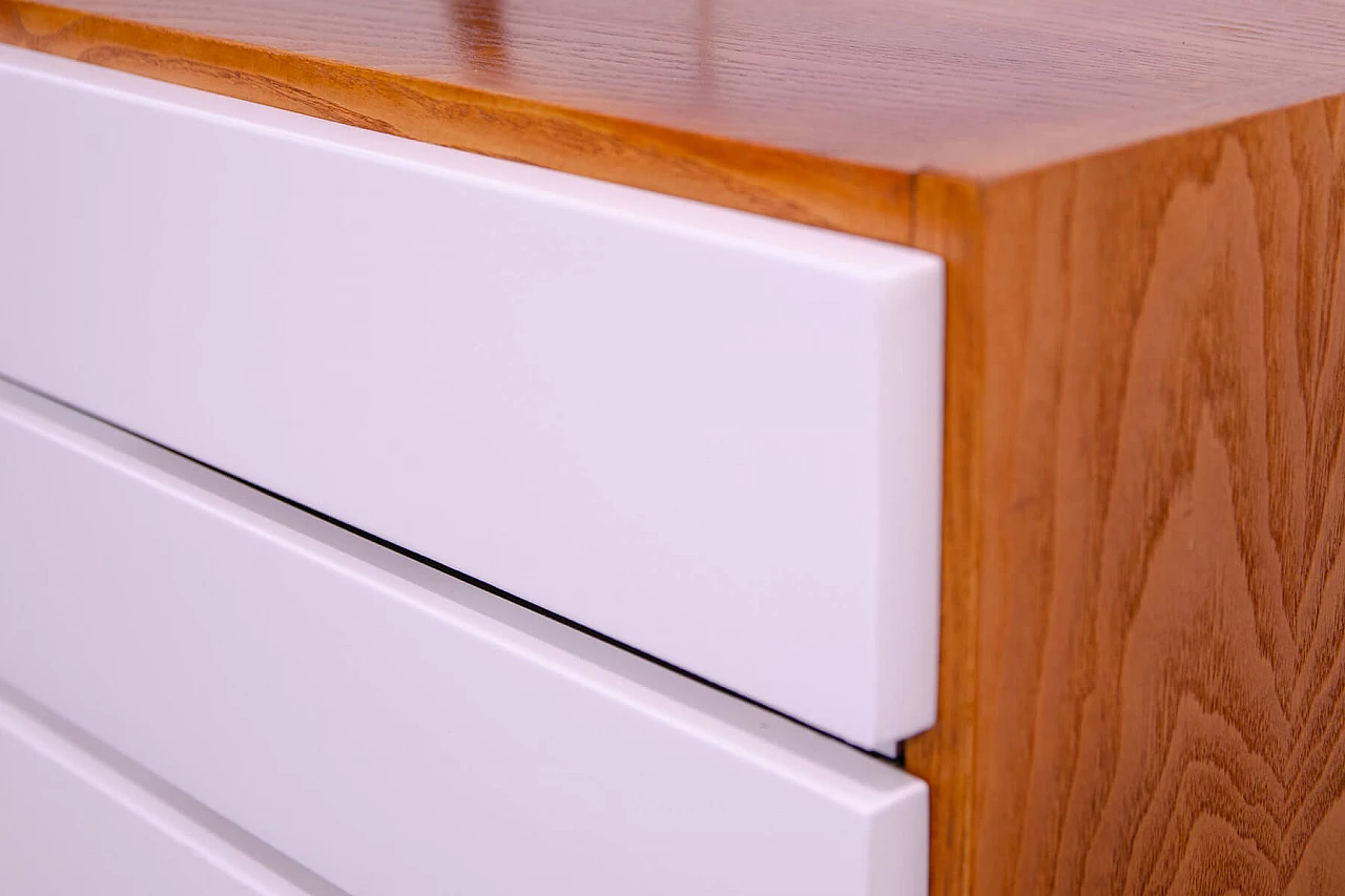 Cassettiera in faggio e compensato di Tatra Nabytok, anni '60 6