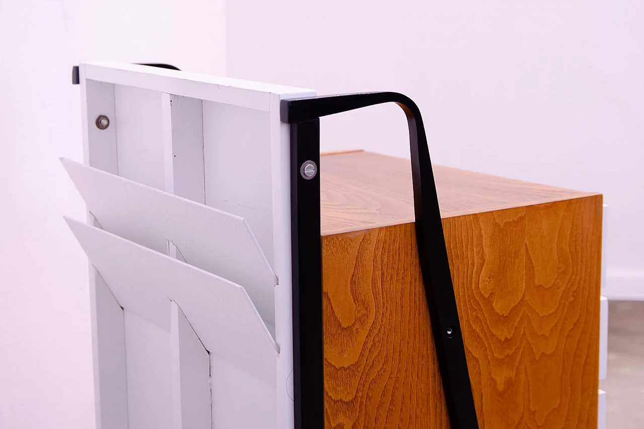 Cassettiera in faggio e compensato di Tatra Nabytok, anni '60 14