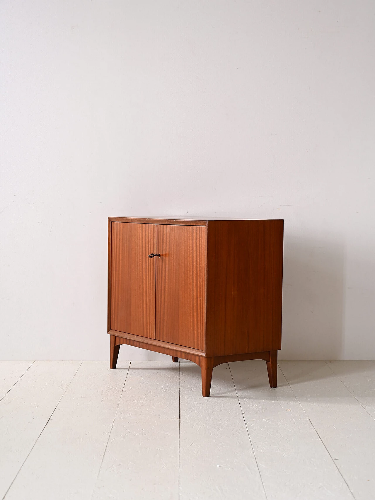 Scandinavian mahogany sideboard, 1960s 4