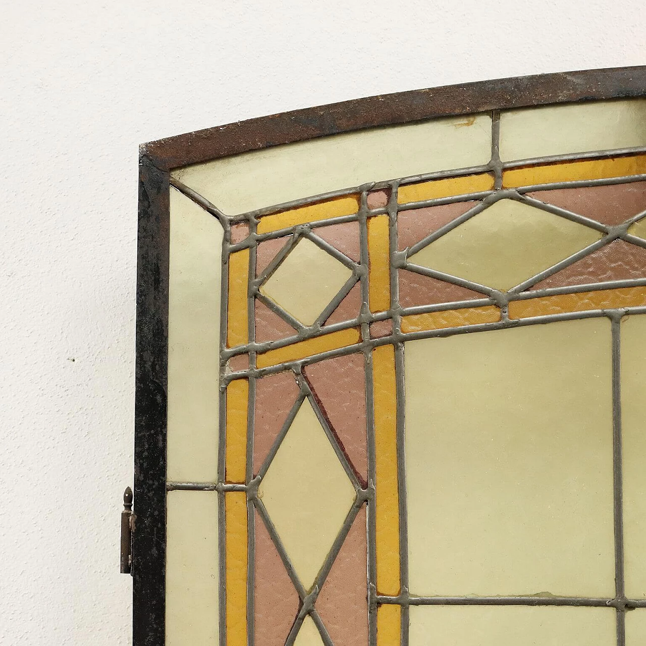 Pair of Art Nouveau glass windows in colored leaded glass, early 20th century 4
