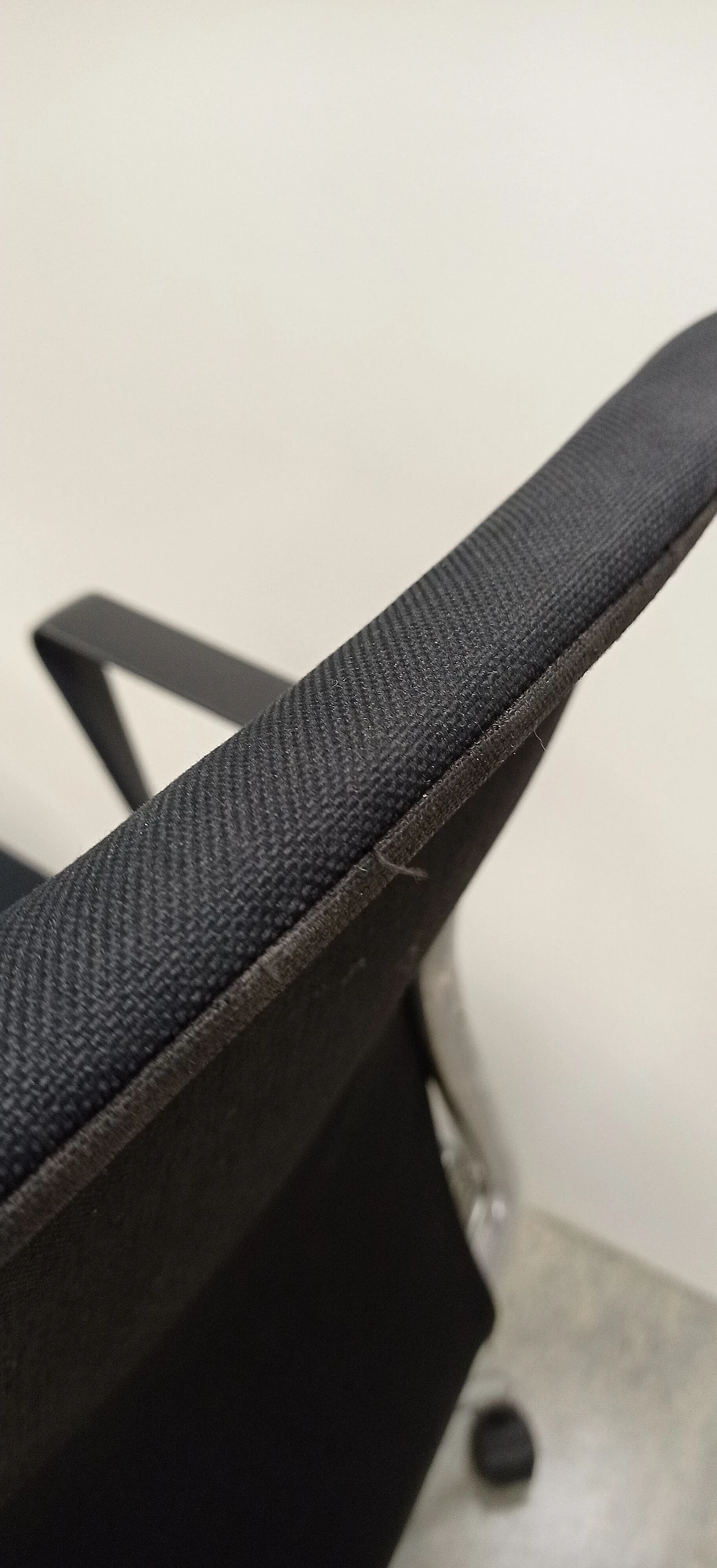 Pair of Meda Chairs armchairs by Alberto Meda for Vitra 23