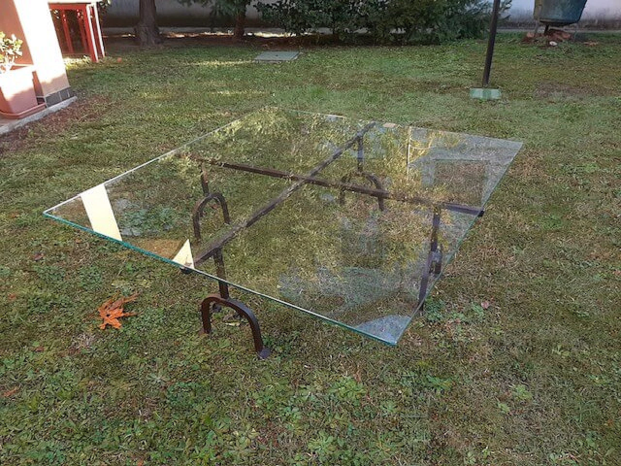 Tavolino da salotto con base ricavata da brande militari ottocentesche 4