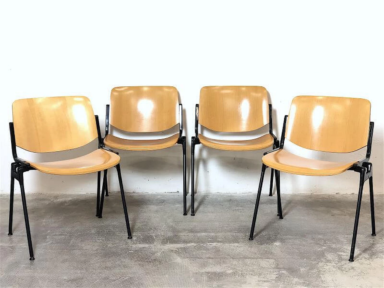4 Chairs DSC 106 in bent beech and aluminium by Giancarlo Piretti for Anonima Castelli, 1965 3