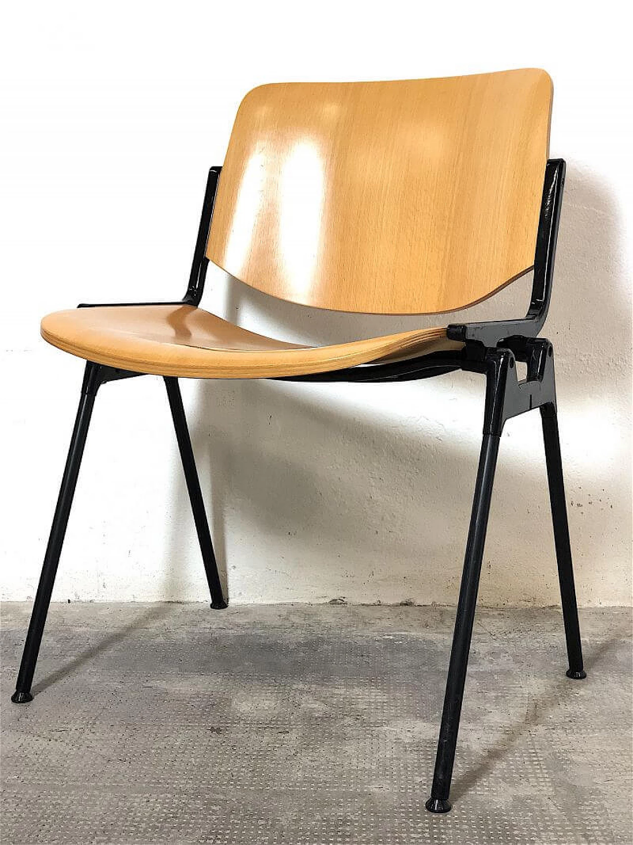 4 Chairs DSC 106 in bent beech and aluminium by Giancarlo Piretti for Anonima Castelli, 1965 8