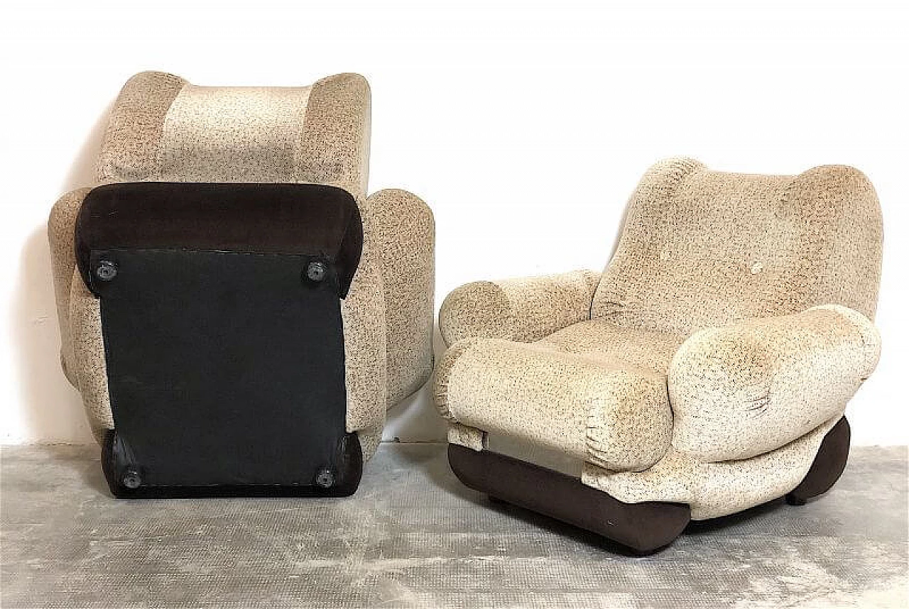 Pair of Space Age armchairs, 1970s 12