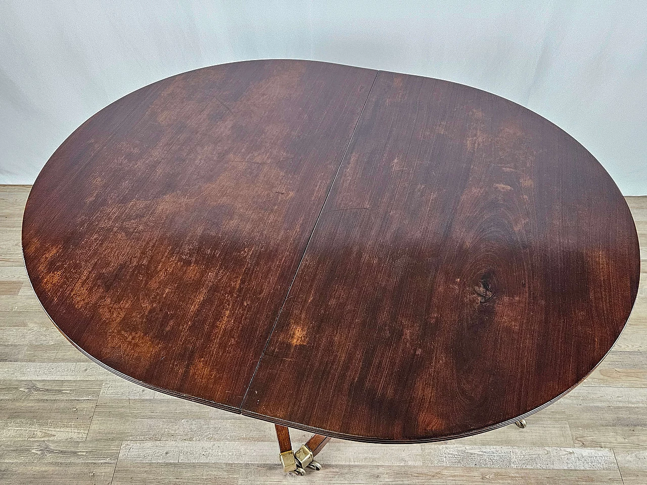 English mahogany extending table, early 20th century 3