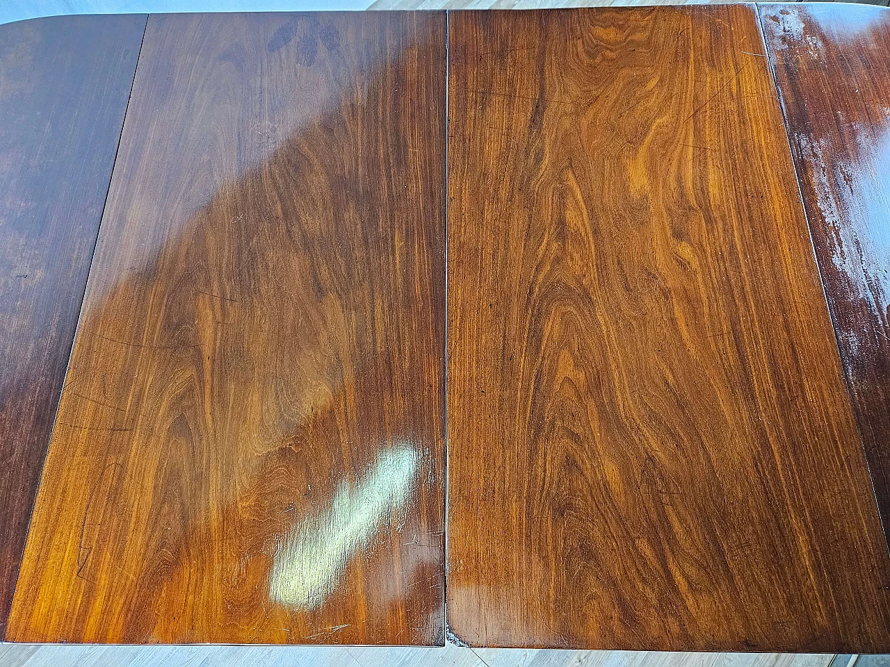 English mahogany extending table, early 20th century 33