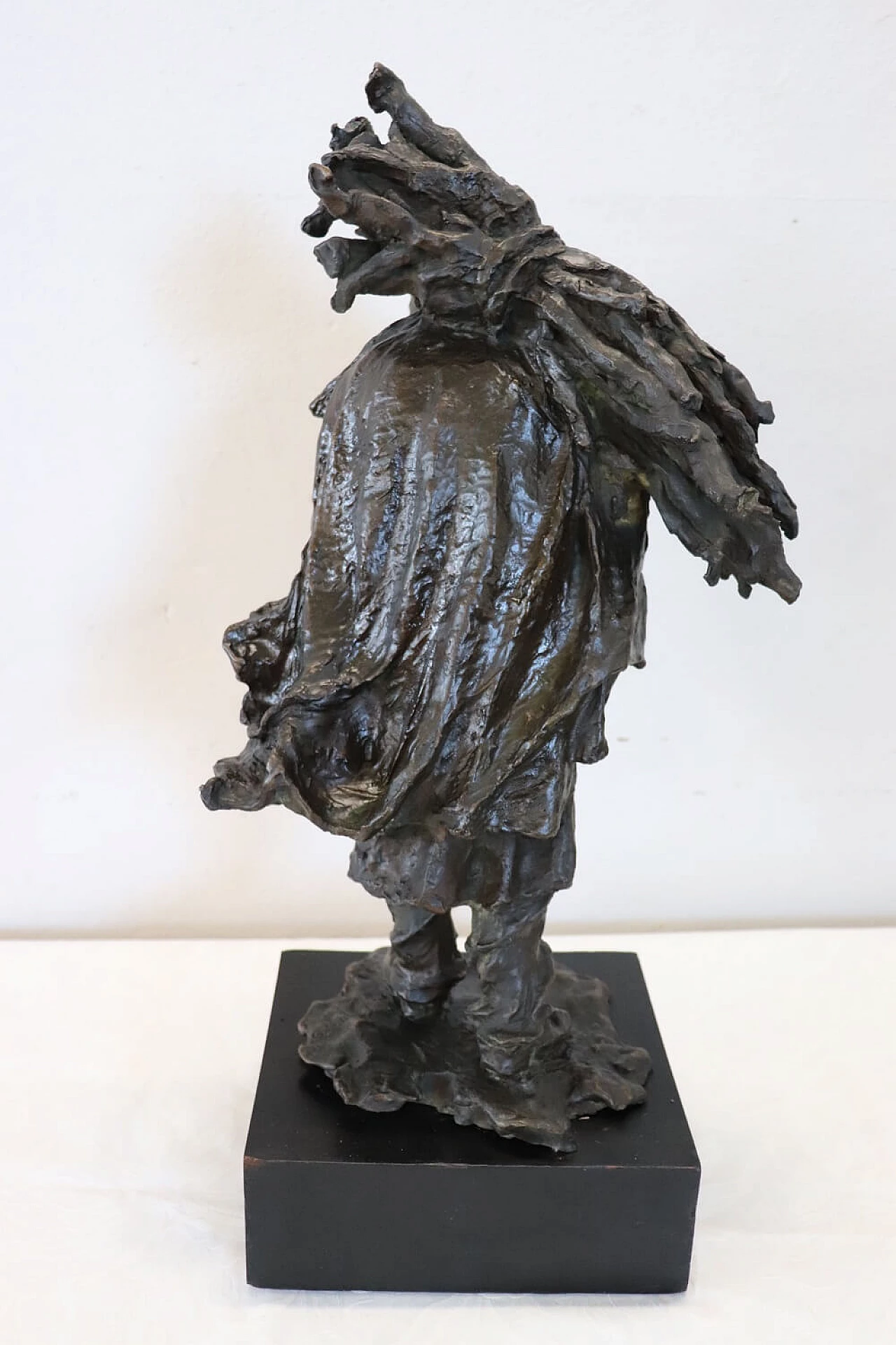 Bronze sculpture in the style of Roberto Negri, 19th century 8