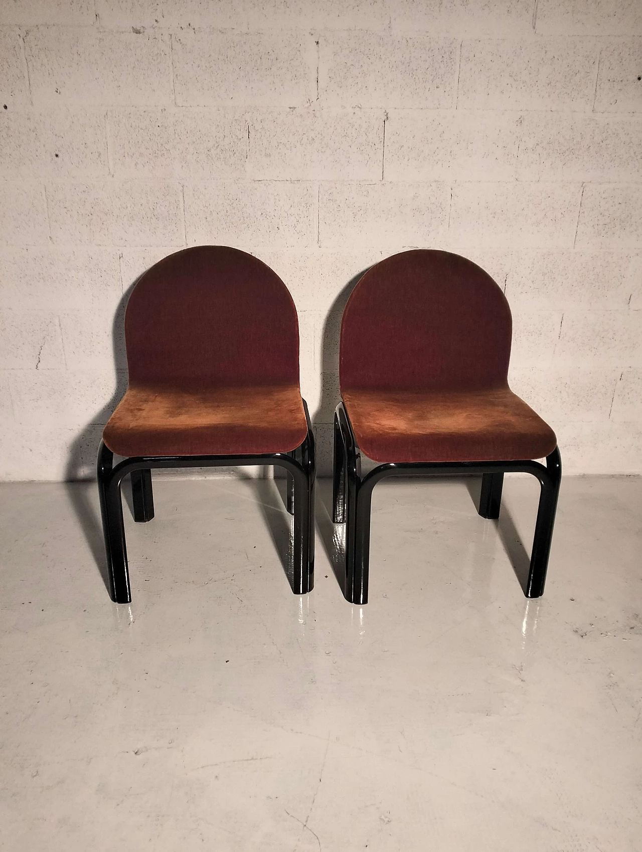 Tavolo quadrato e 4 sedie Orsay di Gae Aulenti per Knoll, anni '80 11