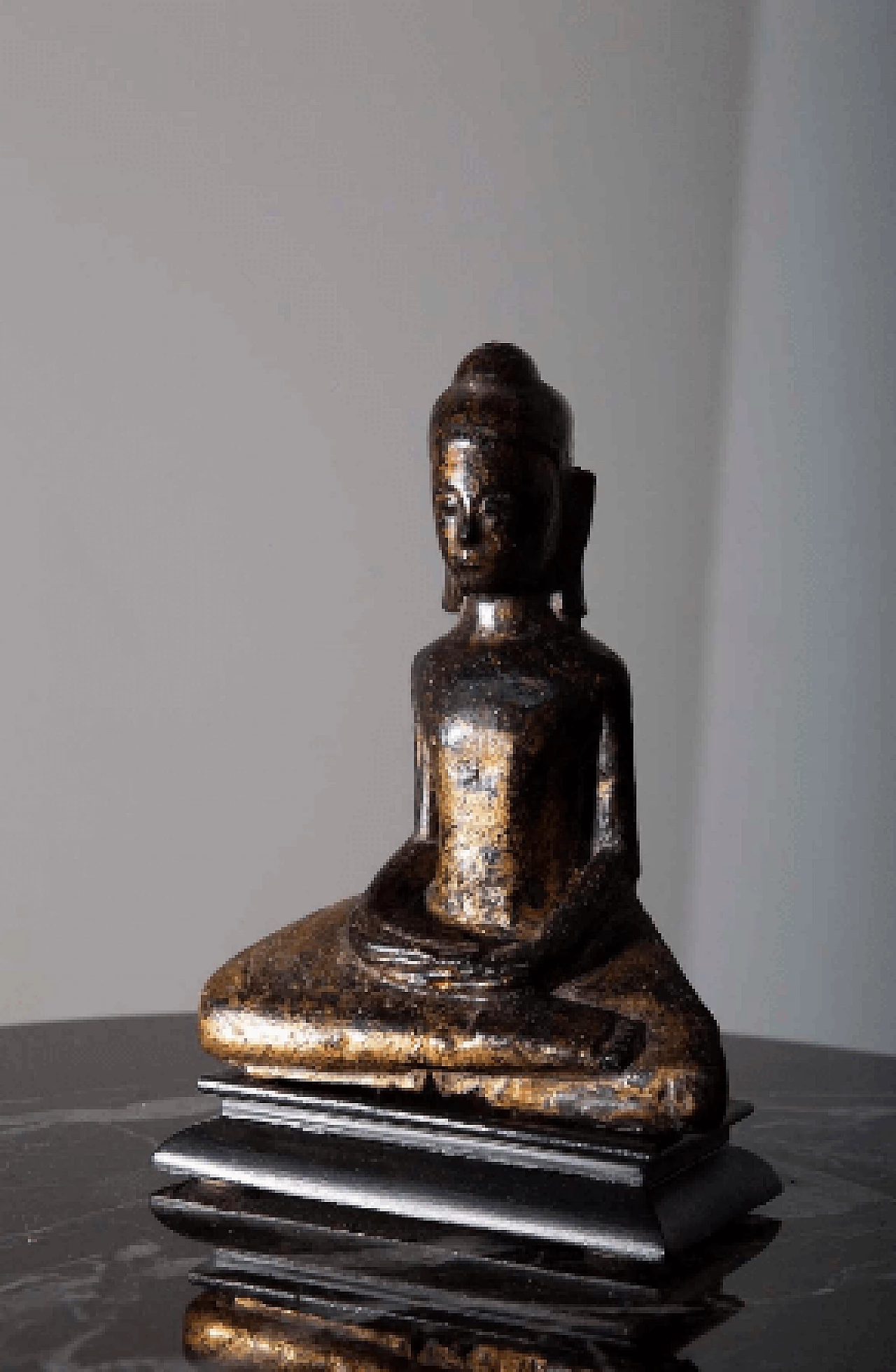 Thai Dvaravati meditation Buddha, wood sculpture, 19th century 1