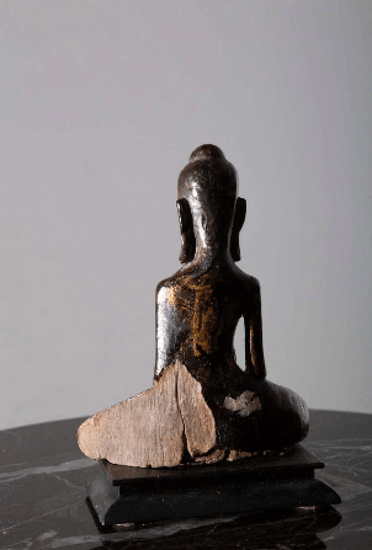 Buddha thailandese in meditazione Dvaravati, scultura in legno, '800 5
