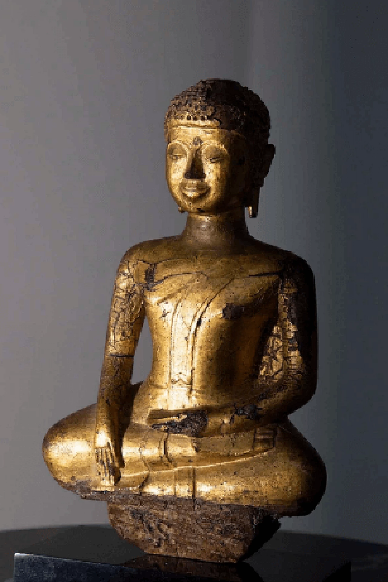 Buddha Shakyamuni birmano, scultura in legno dorato, '800 3