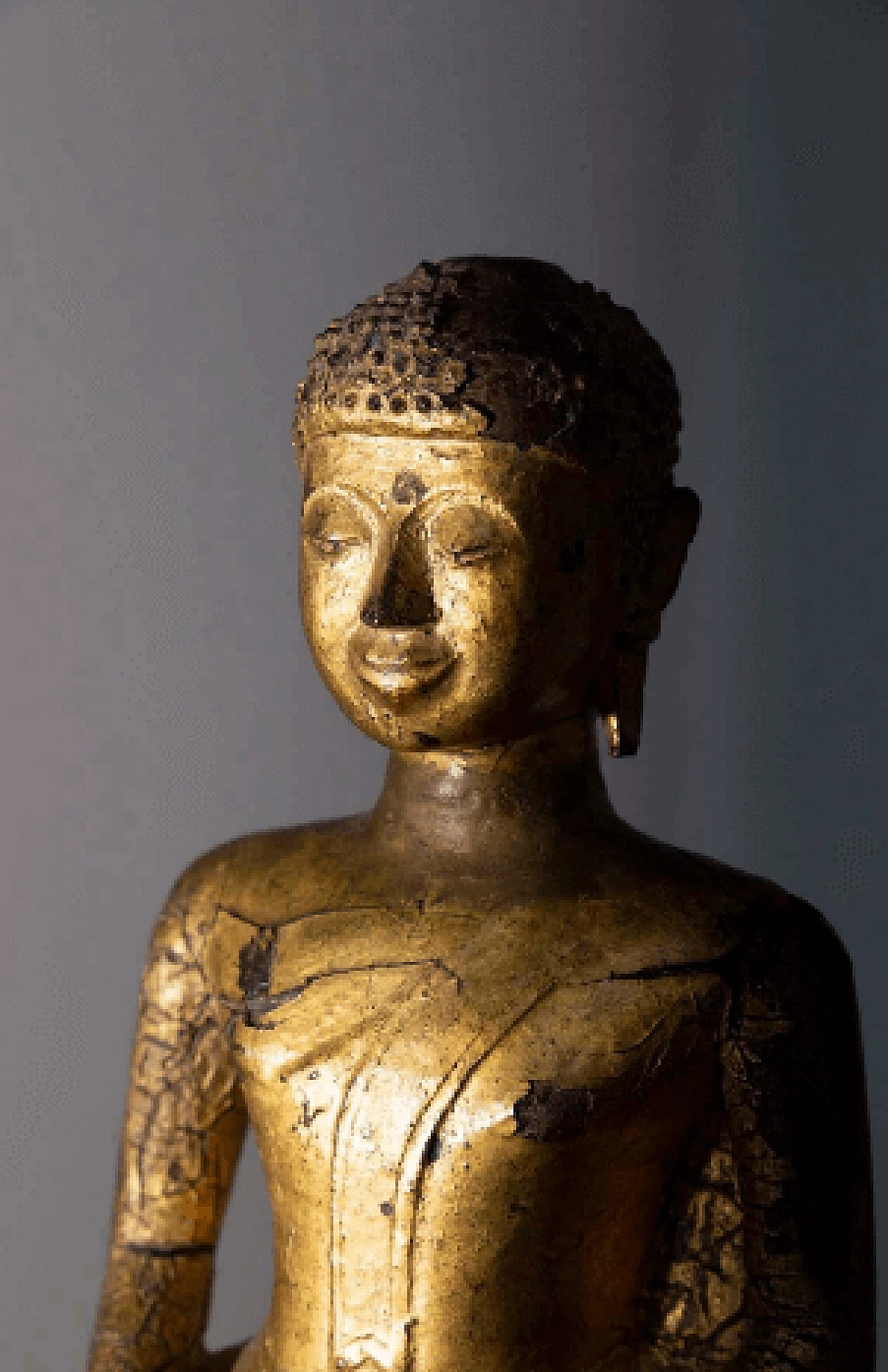 Buddha Shakyamuni birmano, scultura in legno dorato, '800 4