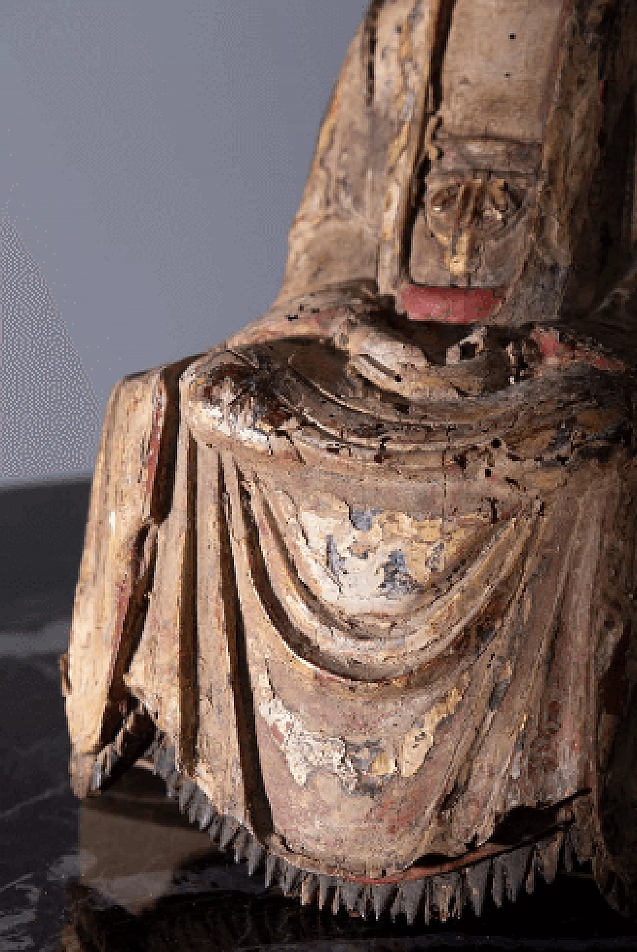 Bodhisattva Guanyin cinese, scultura in legno policromo, '500 11