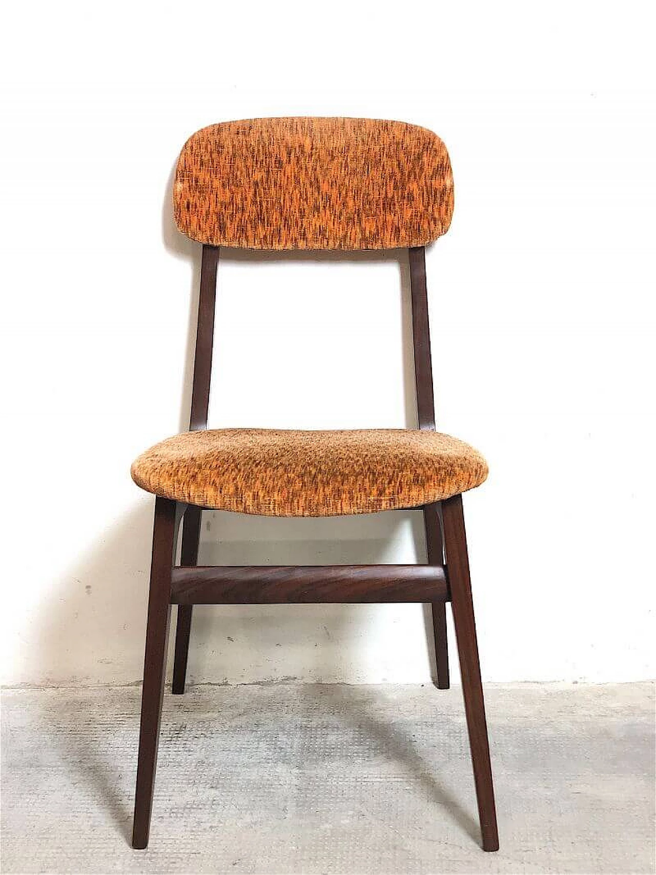 4 Chairs in teak and lobster melange velvet, 1960s 9