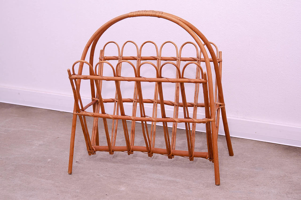 Rattan magazine rack by Jan Kalous for ÚLUV, 1960s 2