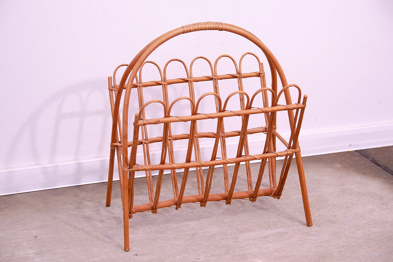 Rattan magazine rack by Jan Kalous for ÚLUV, 1960s 3