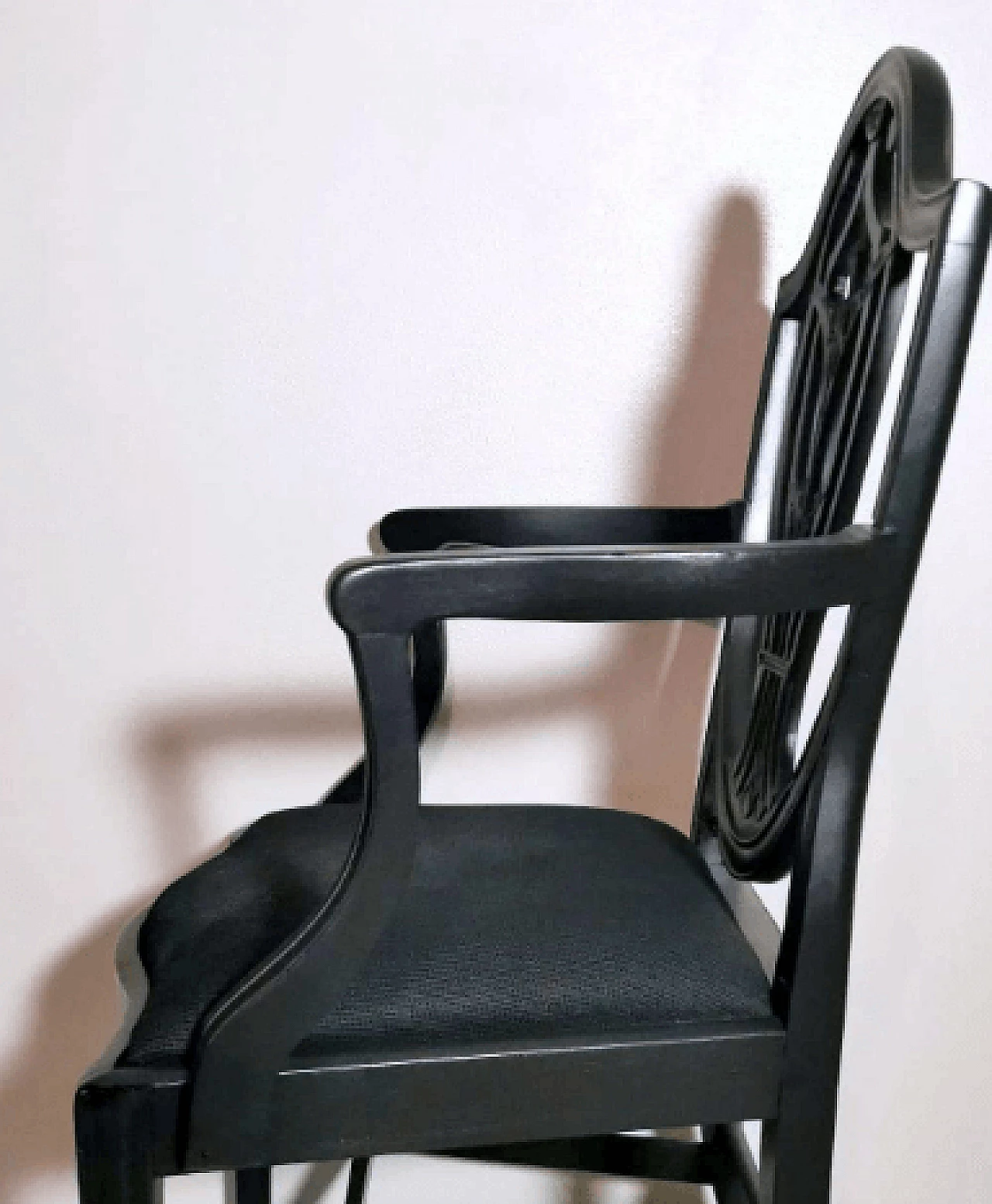 Wood and velvet armchair in the style of George Hepplewhite, mid-19th century 17