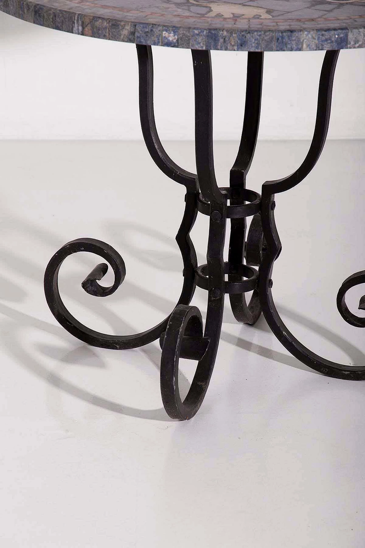 Iron coffee table with marble top, early 20th century 9