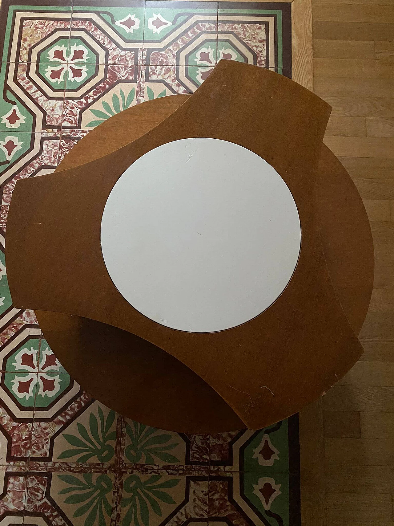 Tavolino in legno con portabottiglie a scomparsa, anni '70 11