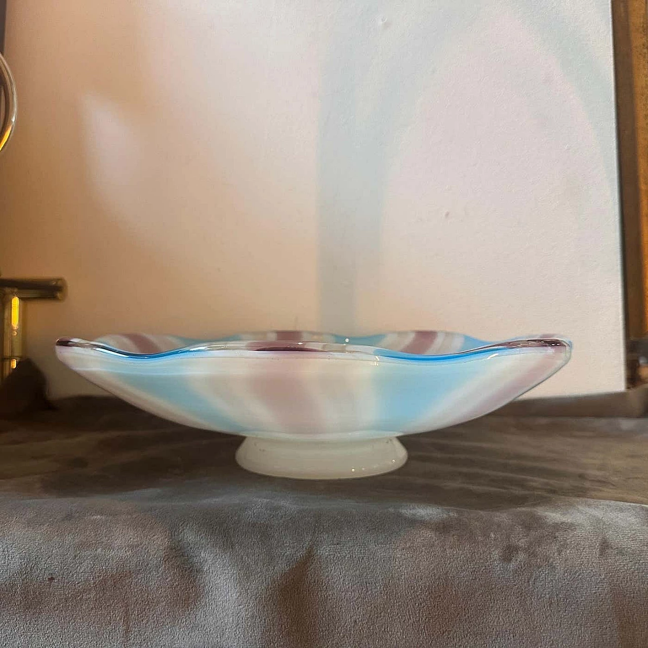 Round bowl in striped Murano glass in the style of Venini, 1970s 7