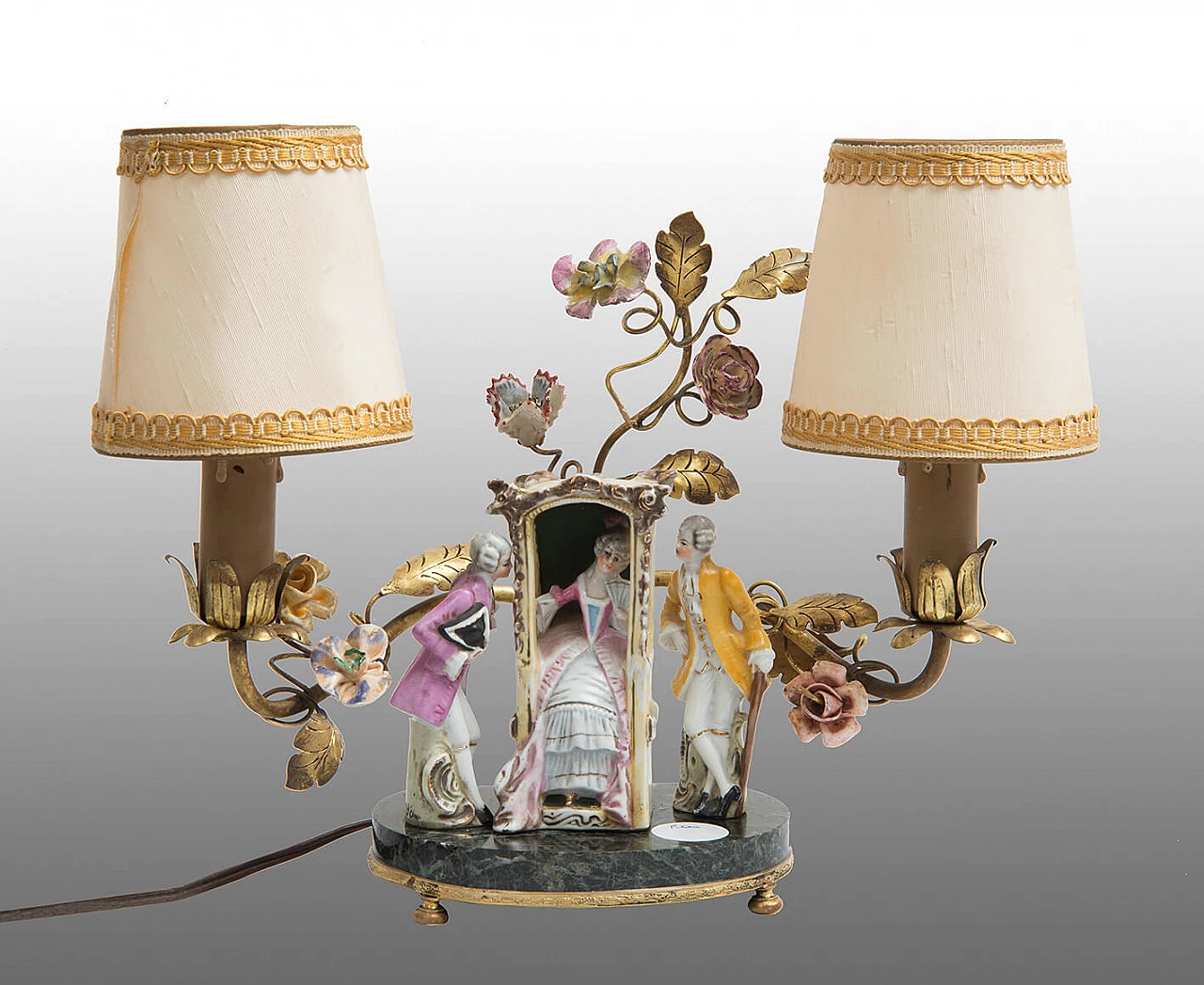 Lampada da tavolo Napoleone III in porcellana e bronzo, inizio '900 1