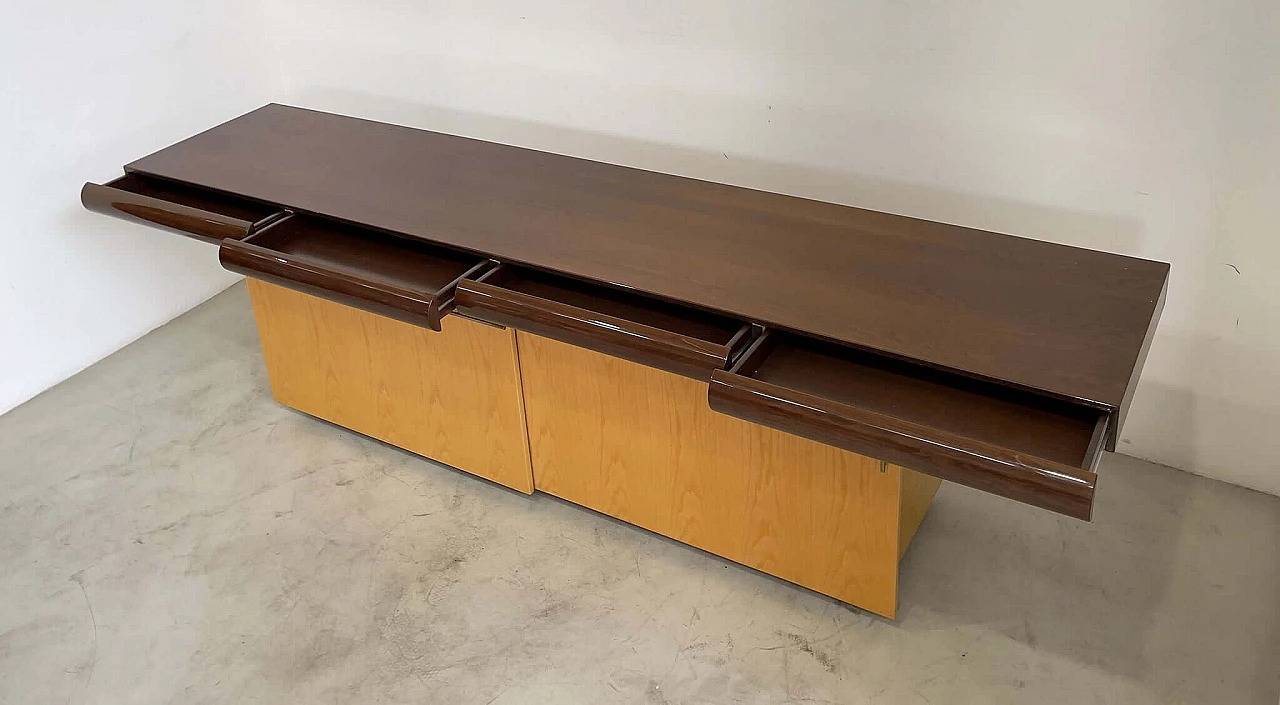 Credenza in frassino tinto e ripiano in vetro di Giovanni Offredi per Saporiti, anni '70 6