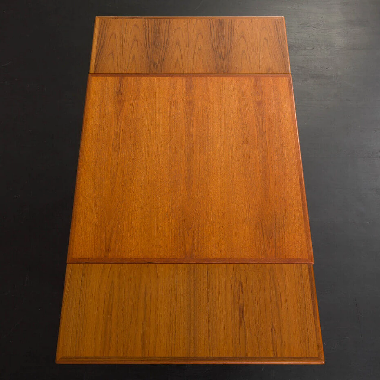 Tavolo quadrato allungabile danese in teak di AR, anni '60 8