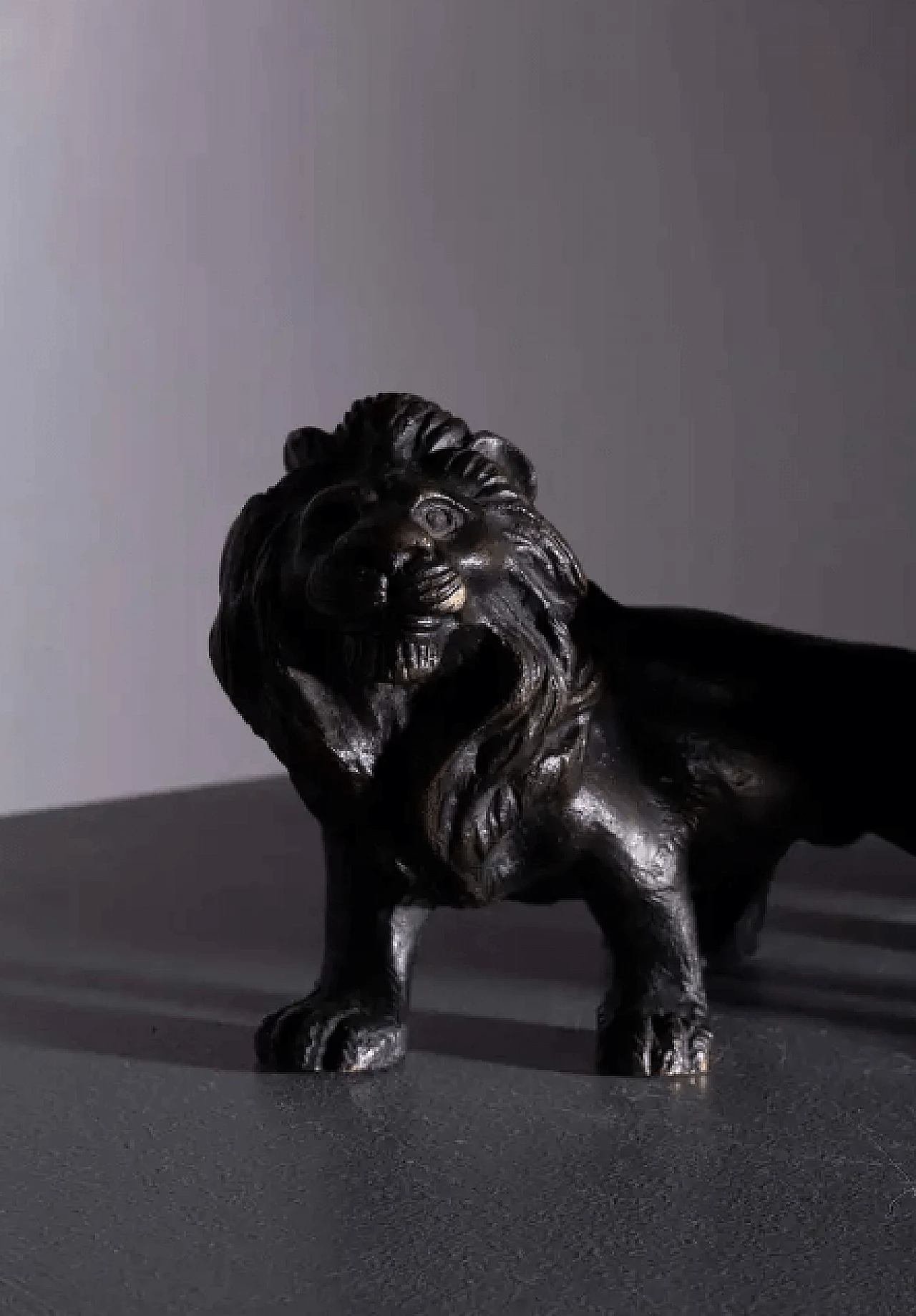 Pair of bronze statues of French lions, 19th century 2