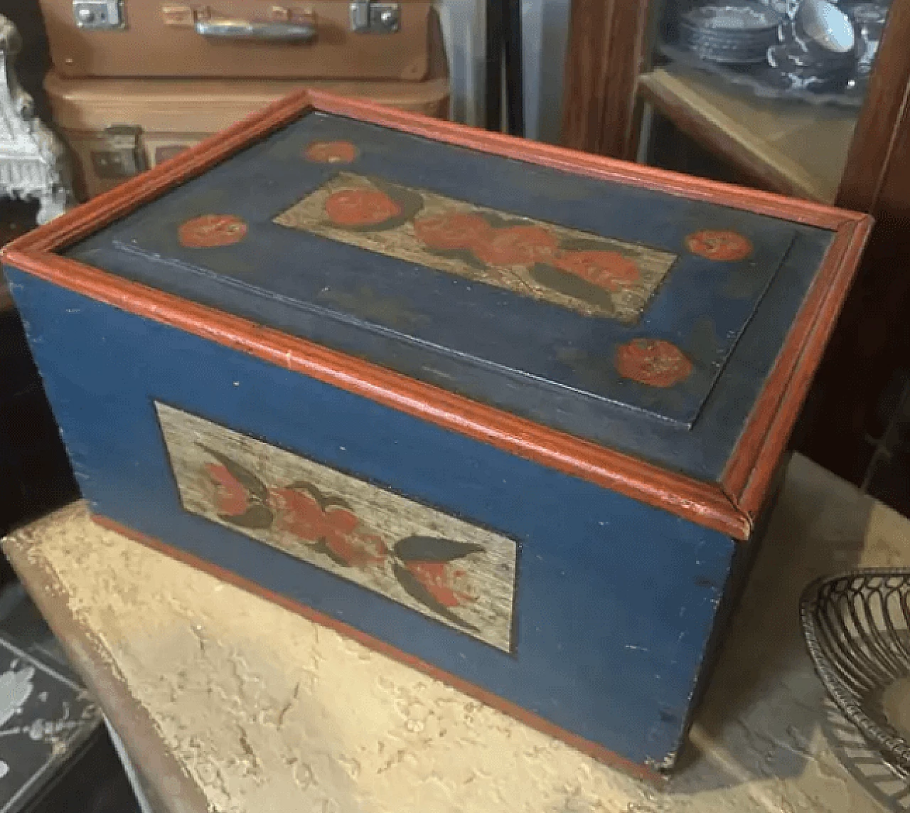 Scatola siciliana Louis Philippe in legno laccato rosso e blu, '800 5