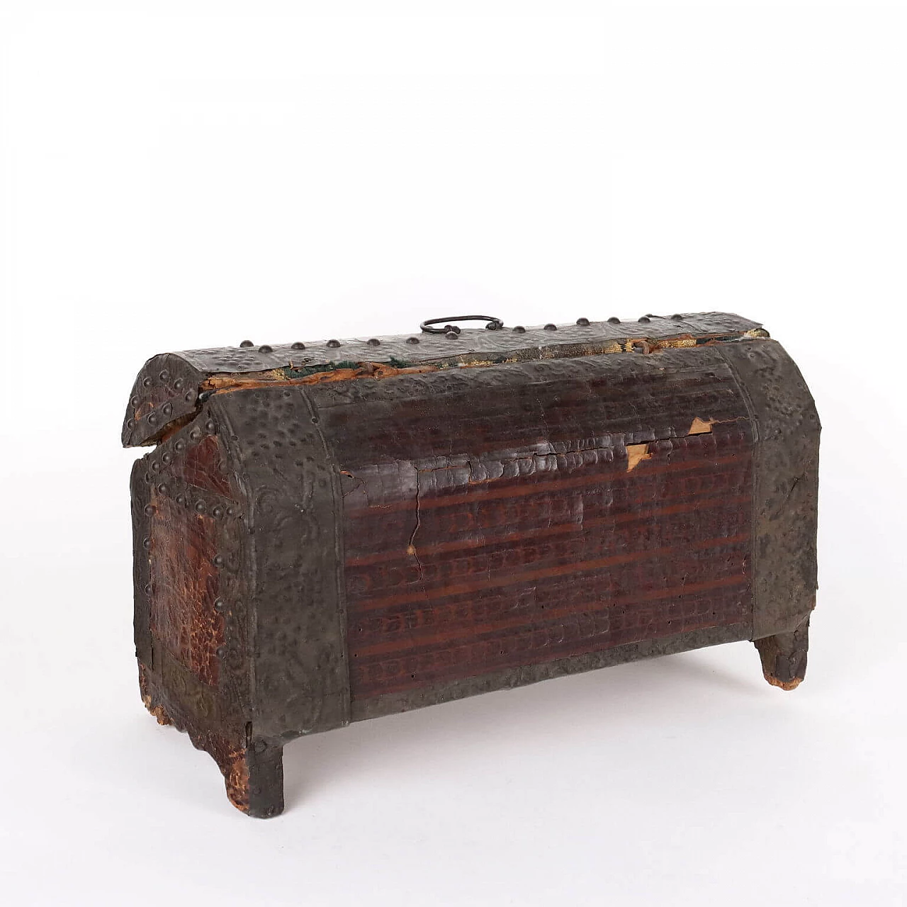 Wooden travel case lined with iron foil strips, mid-17th century 7