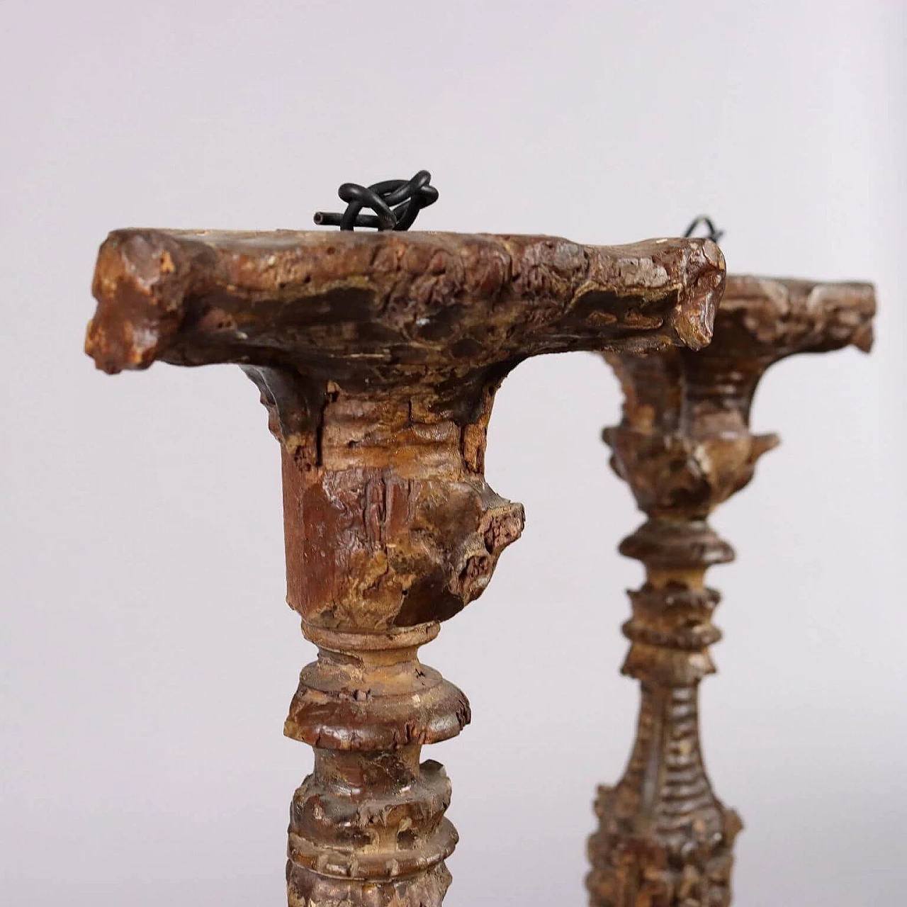 Pair of Neoclassical carved and lacquered wood torch holders, late 18th century 3