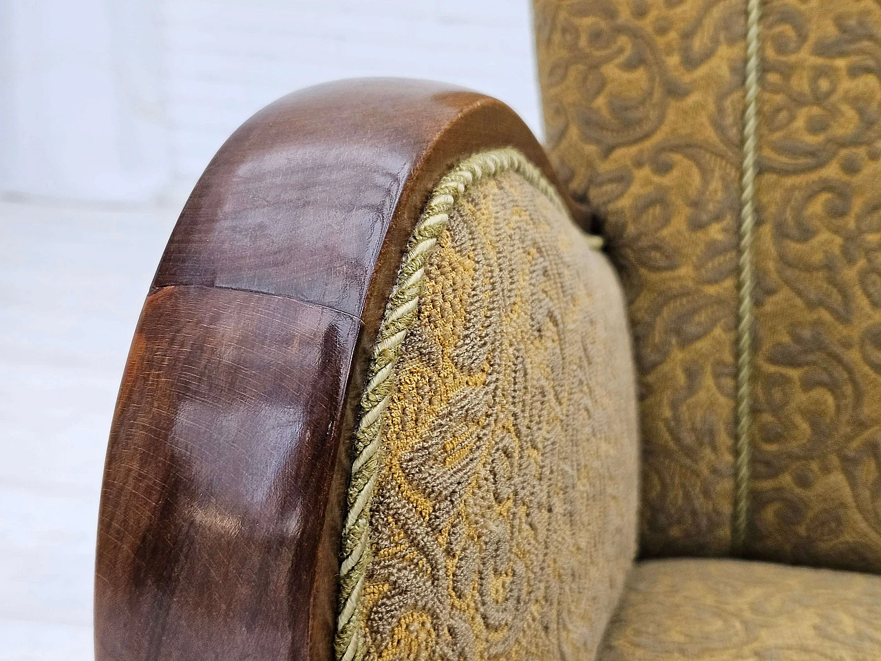 Poltrona danese in tessuto verde e faggio, anni '60 11