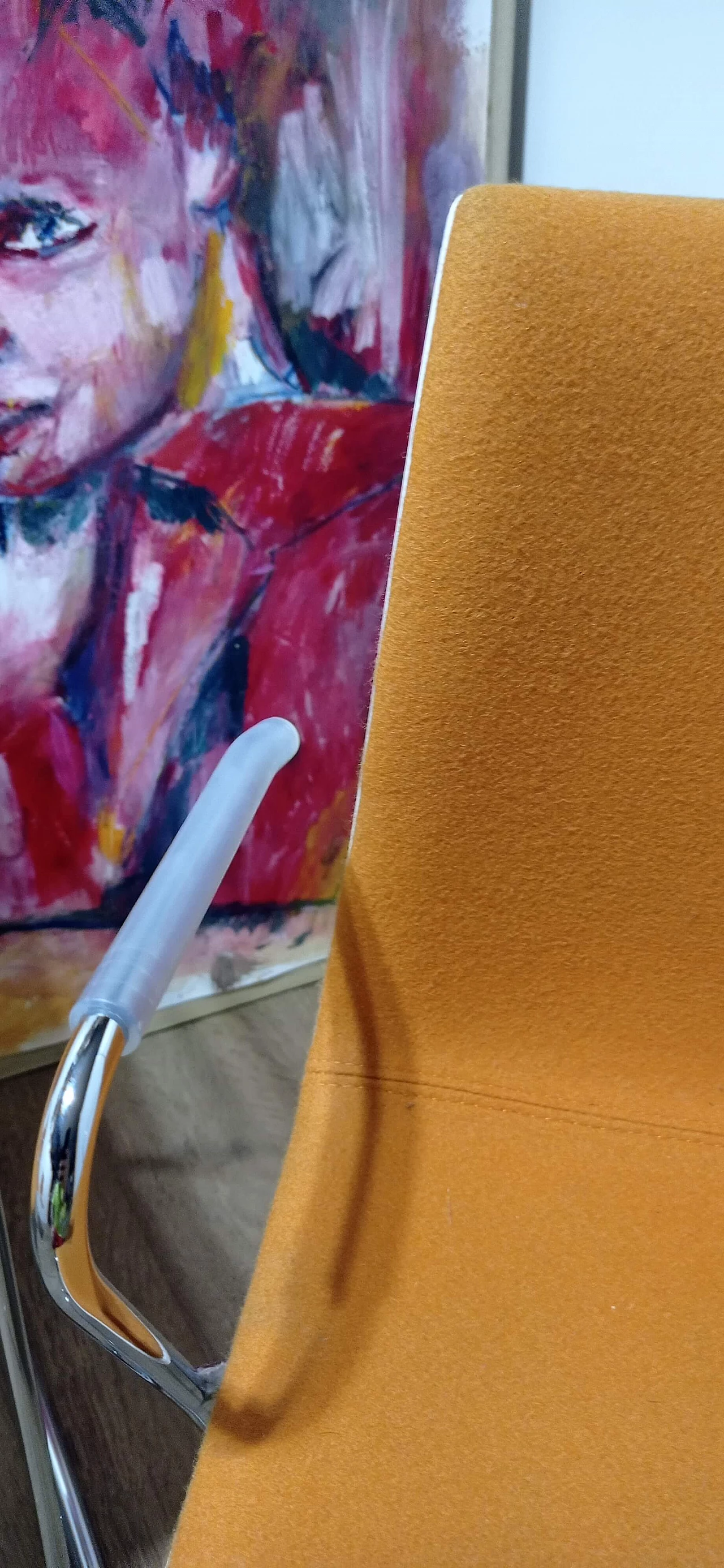 4 Sedia Catifa 46 con braccioli in tessuto Kvard arancio di Studio LAM per Arper 31