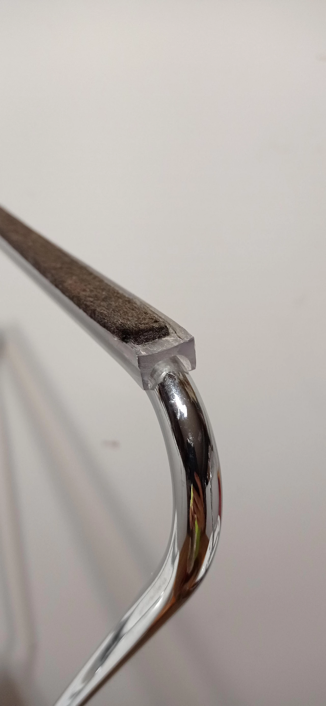 4 Sedia Catifa 46 con braccioli in tessuto Kvard arancio di Studio LAM per Arper 142