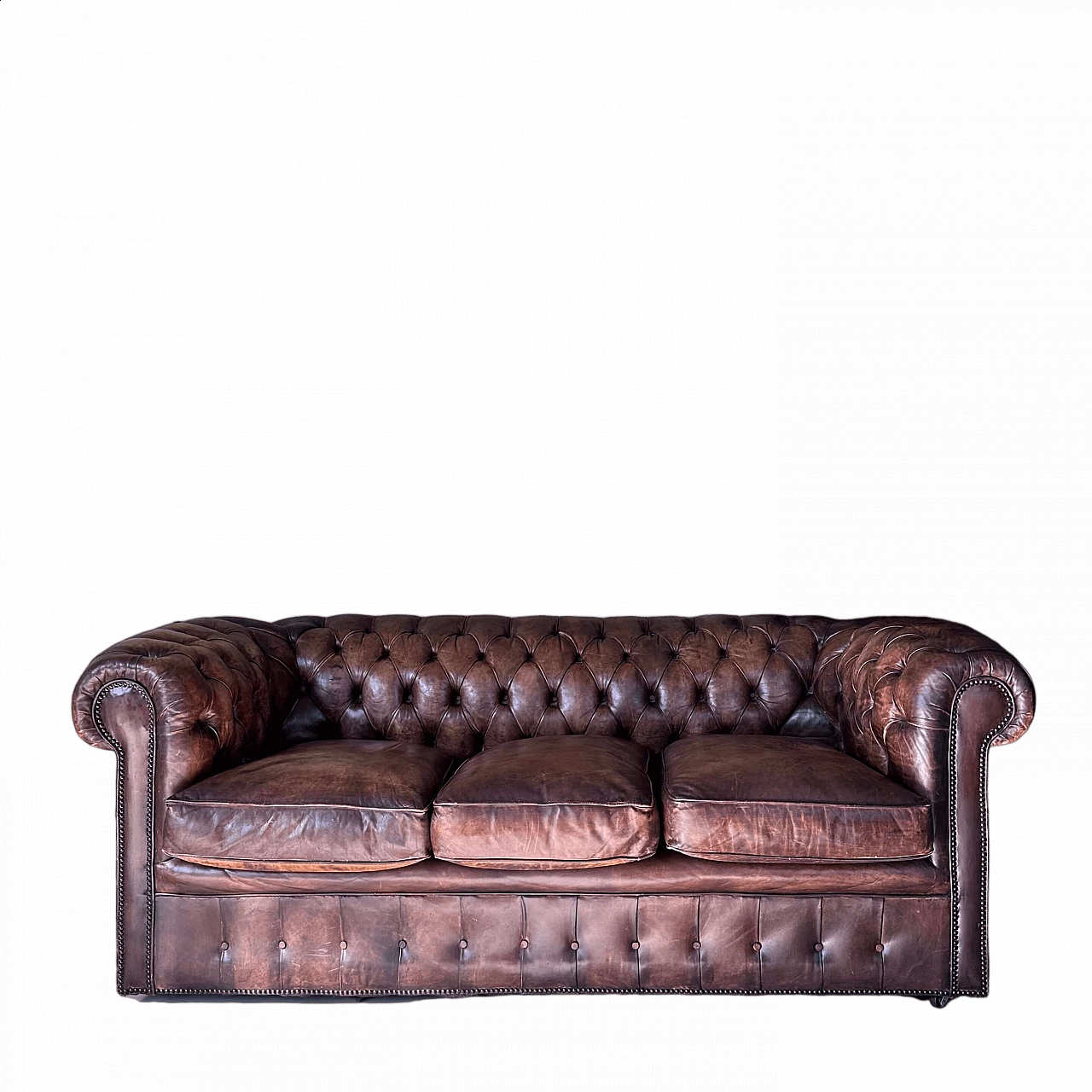 English tobacco leather Chesterfield sofa, early 20th century 15