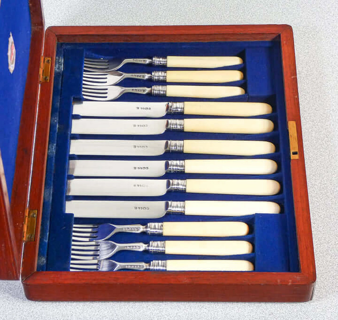 Sterling silver dessert cutlery service by Henry Wilkinson with case, 1872 6