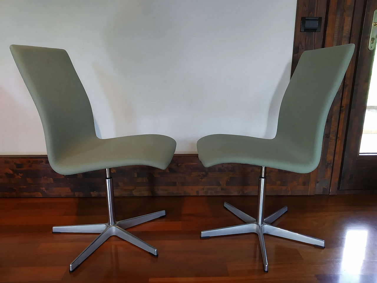 Coppia di sedie Oxford Classic Chair 3271C di A. Jacobsen per Fritz Hansen, 2006 8