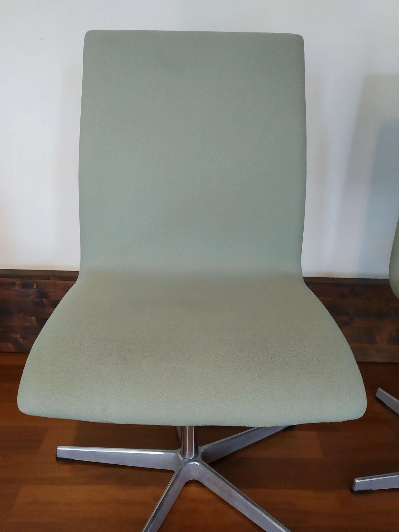 Coppia di sedie Oxford Classic Chair 3271C di A. Jacobsen per Fritz Hansen, 2006 32