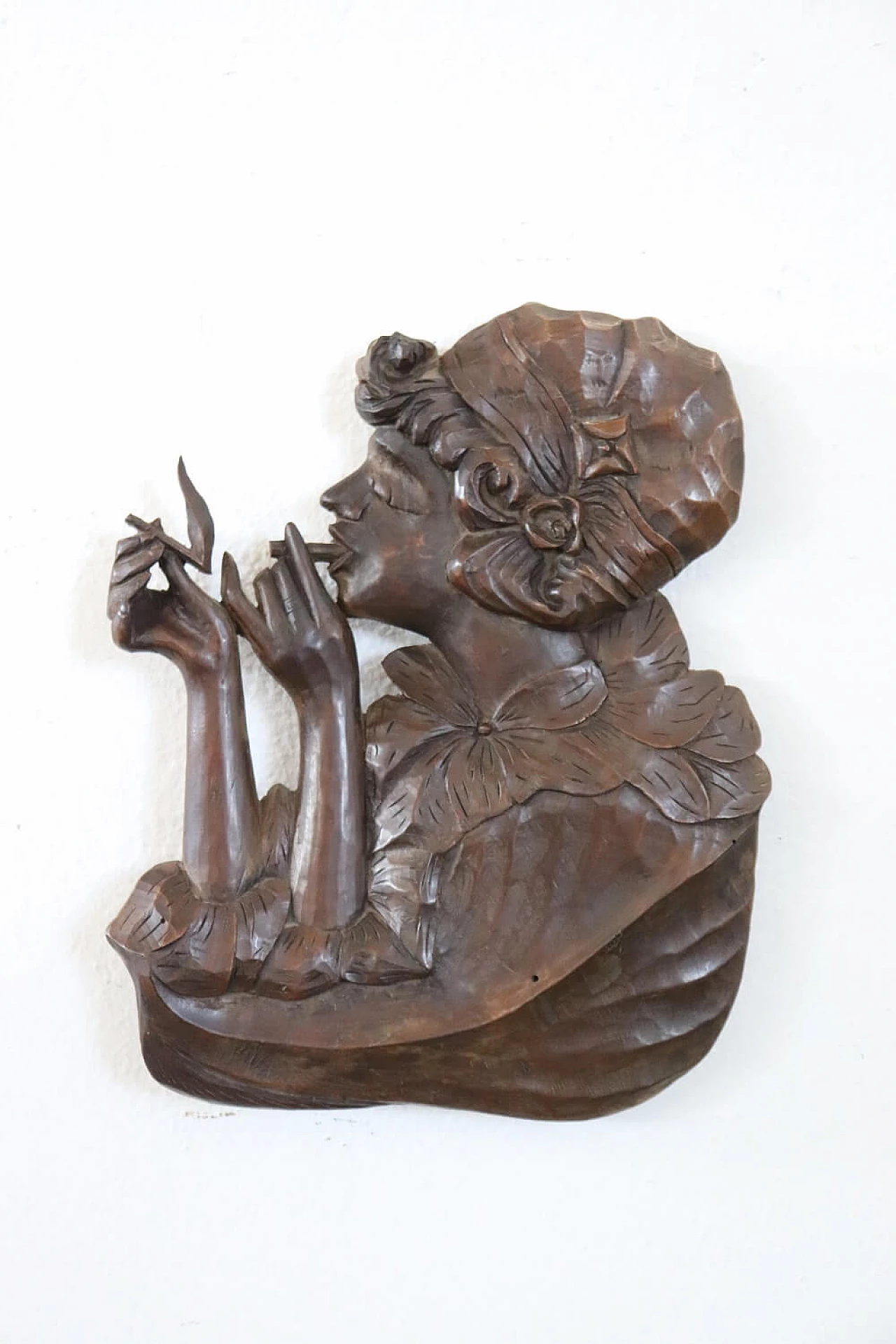 Art Nouveau walnut woman with cigarette bas-relief, early 20th century 2