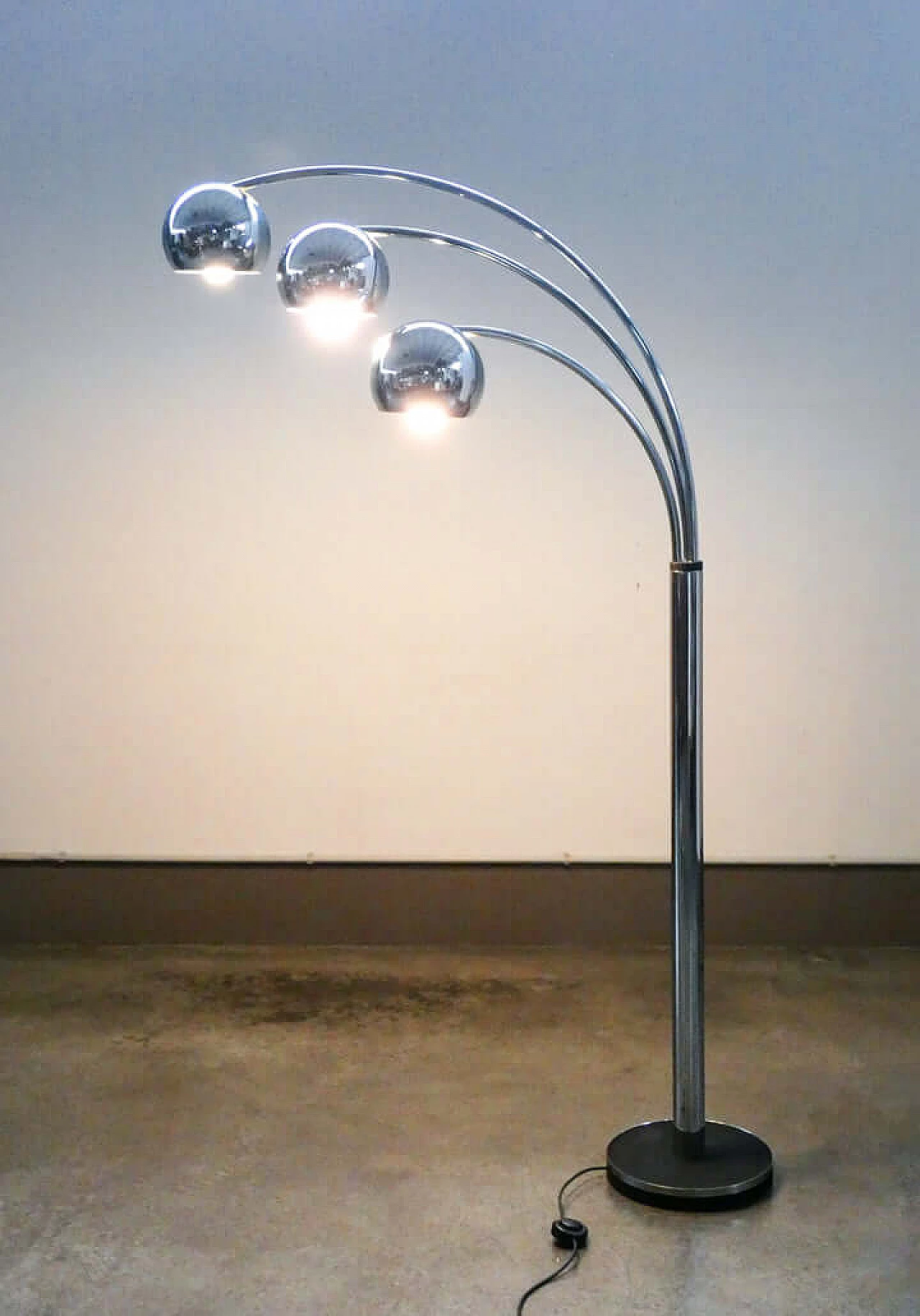 Three-light chromed metal floor lamp by Goffredo Reggiani, 1970s 2