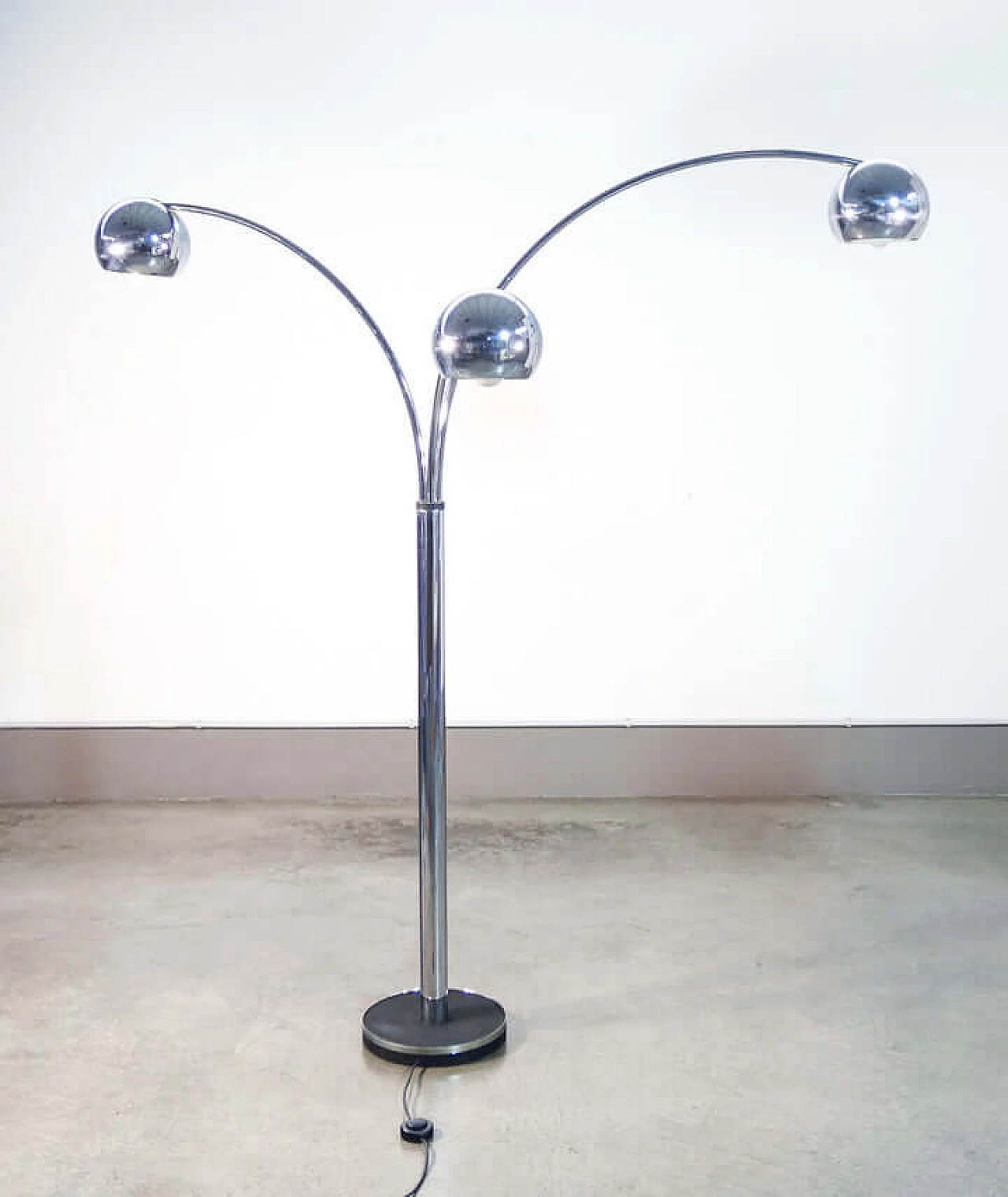 Three-light chromed metal floor lamp by Goffredo Reggiani, 1970s 3